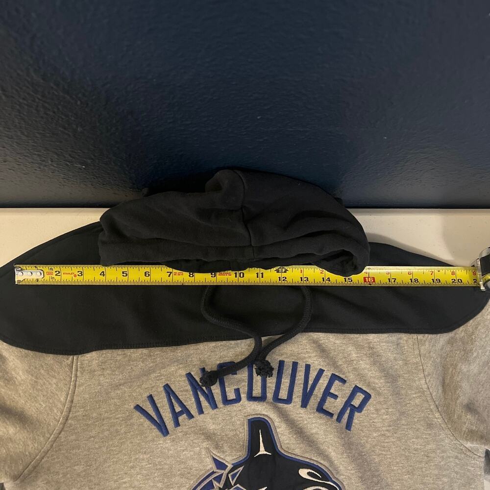 NHL Vancouver Sharks Hockey Sweatshirt - Picture 6 of 10